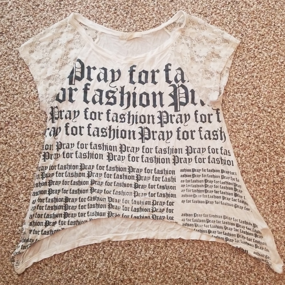 Graphic Cropped Shirt